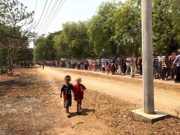 miN13700's tweet image. Budalin township students' union (ABFSU) and pro-democracy residents of Sagaing's #Budalin township protested against the murderous military regime.

#CivilianCasualtiesByJunta 
#2023Apr9Coup 
#WhatsHappeningInMyanmar