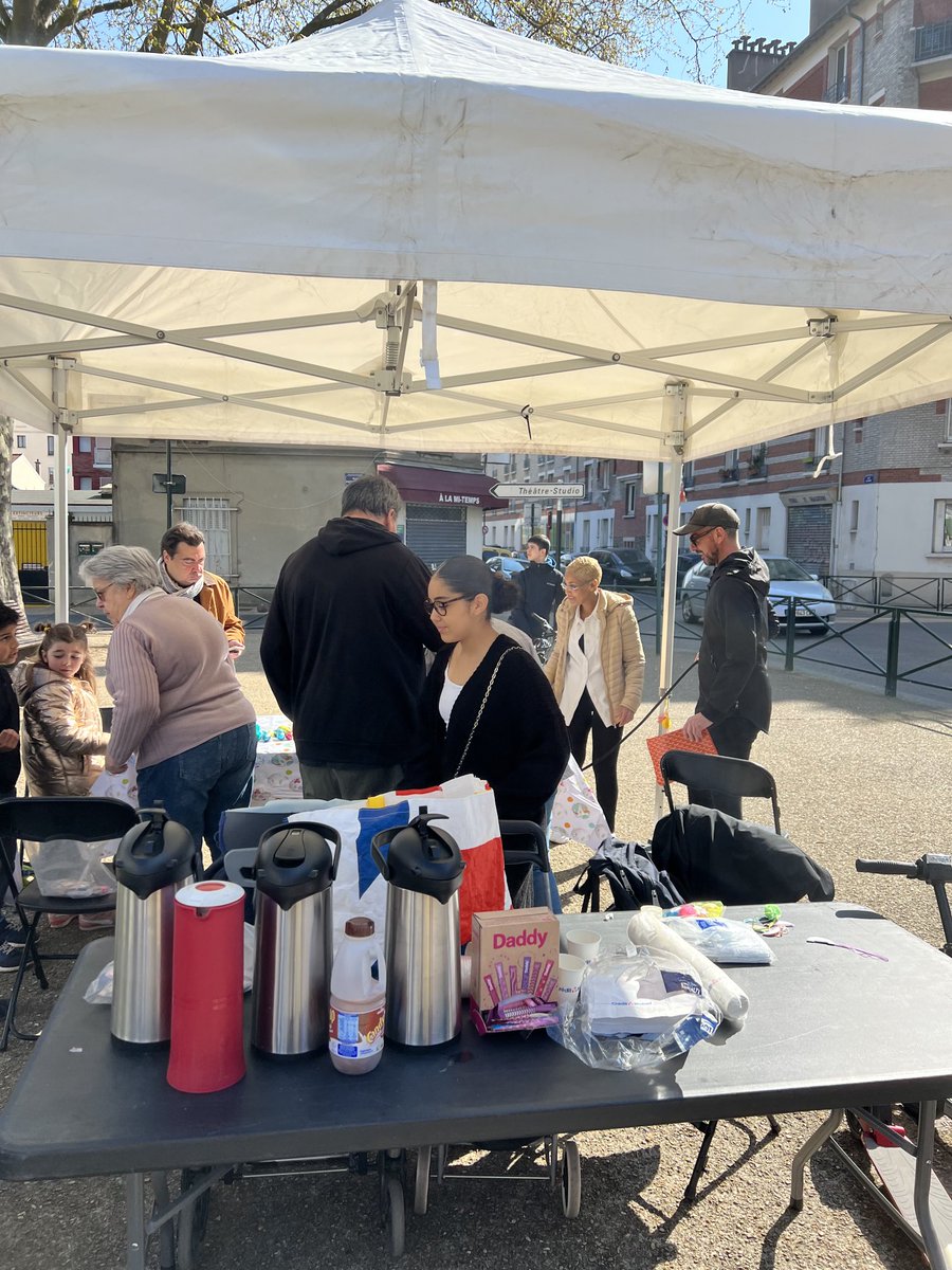 luccarvounas's tweet photo. Bravo #ANBC et ses bénévoles qui ont organisé une chasse aux œufs en chocolat en ce week-end de #Paques pour le plus grand bonheur des parents et des enfants square Jean Albert. ⁦@Alfortville_94⁩ https://t.co/B7Xe19vdBF