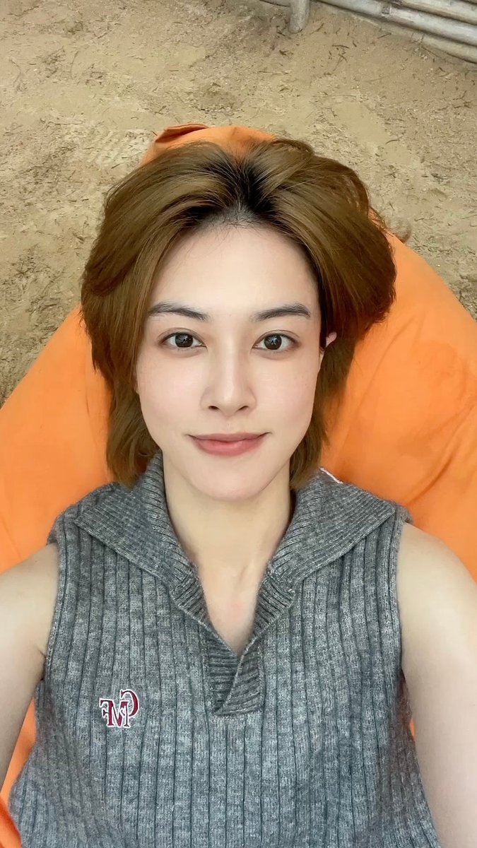 cdrama_update's tweet photo. #XingEn shares new snaps
More - https://t.co/bZn5OU8Tj1
#邢恩 https://t.co/7gaQG8Eord