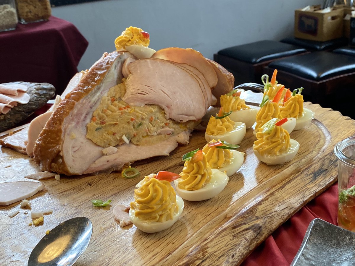 funnyson30's tweet photo. Impressionen vom Osterbrunch in der „Factory“ in Hasselbrook #Ostern #Hasselbrook #Factory https://t.co/FHDOBEUXT9