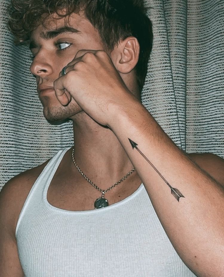 _ysn00p_'s tweet photo. We are like arrows, the more we pull back the farther we reach" @joshbeauchamp ➵ https://t.co/Tbw3YjrXEz
