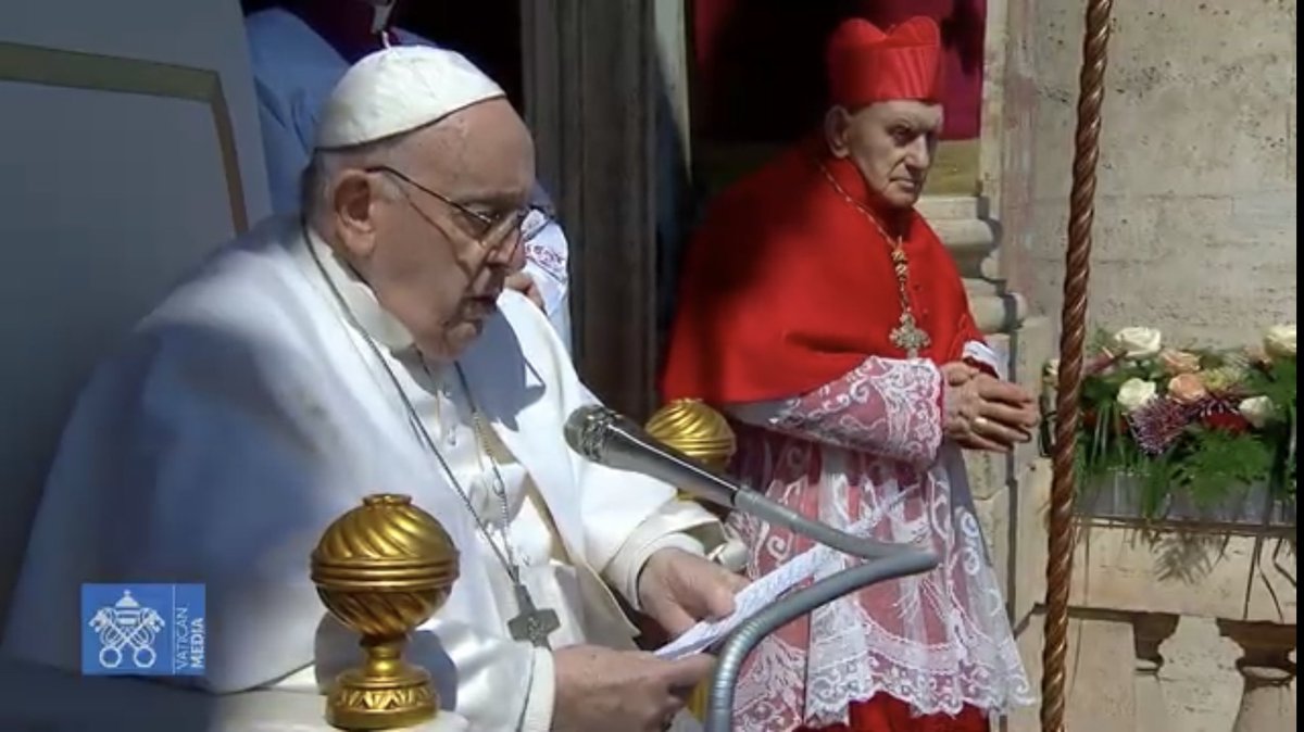 ctrlamb's tweet photo. Pope Francis delivering his “Urbi et Orbi” message: next to him is Albanian Cardinal Ernest Simoni, 94, who was twice sentenced to death by his country’s former communist regime &amp; suffered 28 years of hard labour. A living example of #Easter hope. https://t.co/R07G75gNPV