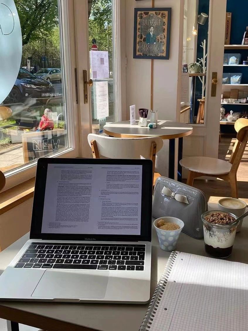 The art of reading is slowly disappearing. Reading is a very intimate activity. A book is like a mirror. We must have enough introspection to take care of ourselves in the book.