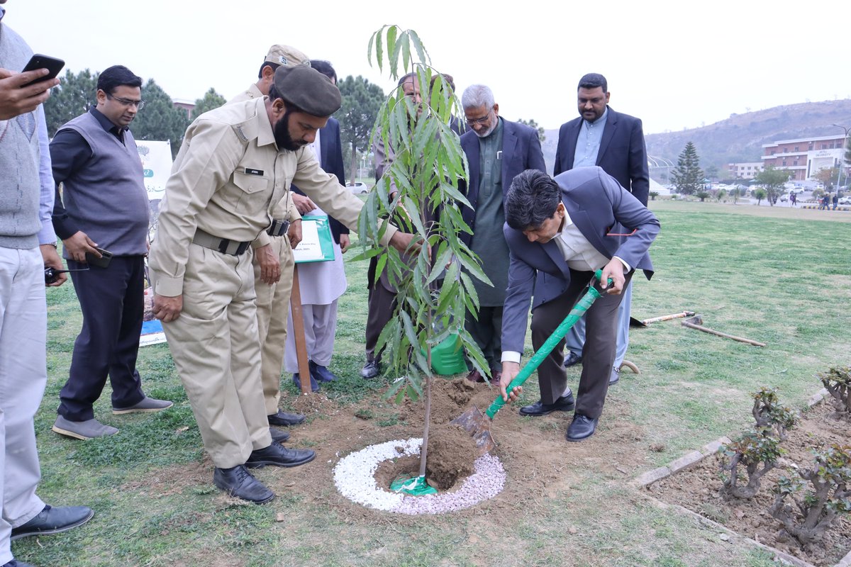 OfficialHITEC's tweet photo. Tree Plantation Drive
Character Building Society in collaboration with Punjab Forest department,taxila range, Rawalpindi South conducted a plantation drive. The Honorable Vice Chancellor inaugurated this drive by planting a tree. https://t.co/9RaCJj4Knk