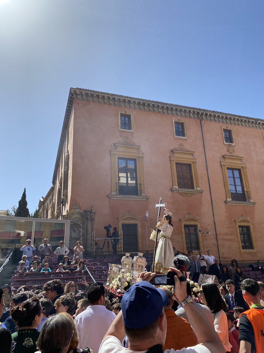 PerseusLeGrand's tweet photo. Joyeuse et sainte fête de Pâques ! ❤️ https://t.co/csGXZdJLfK