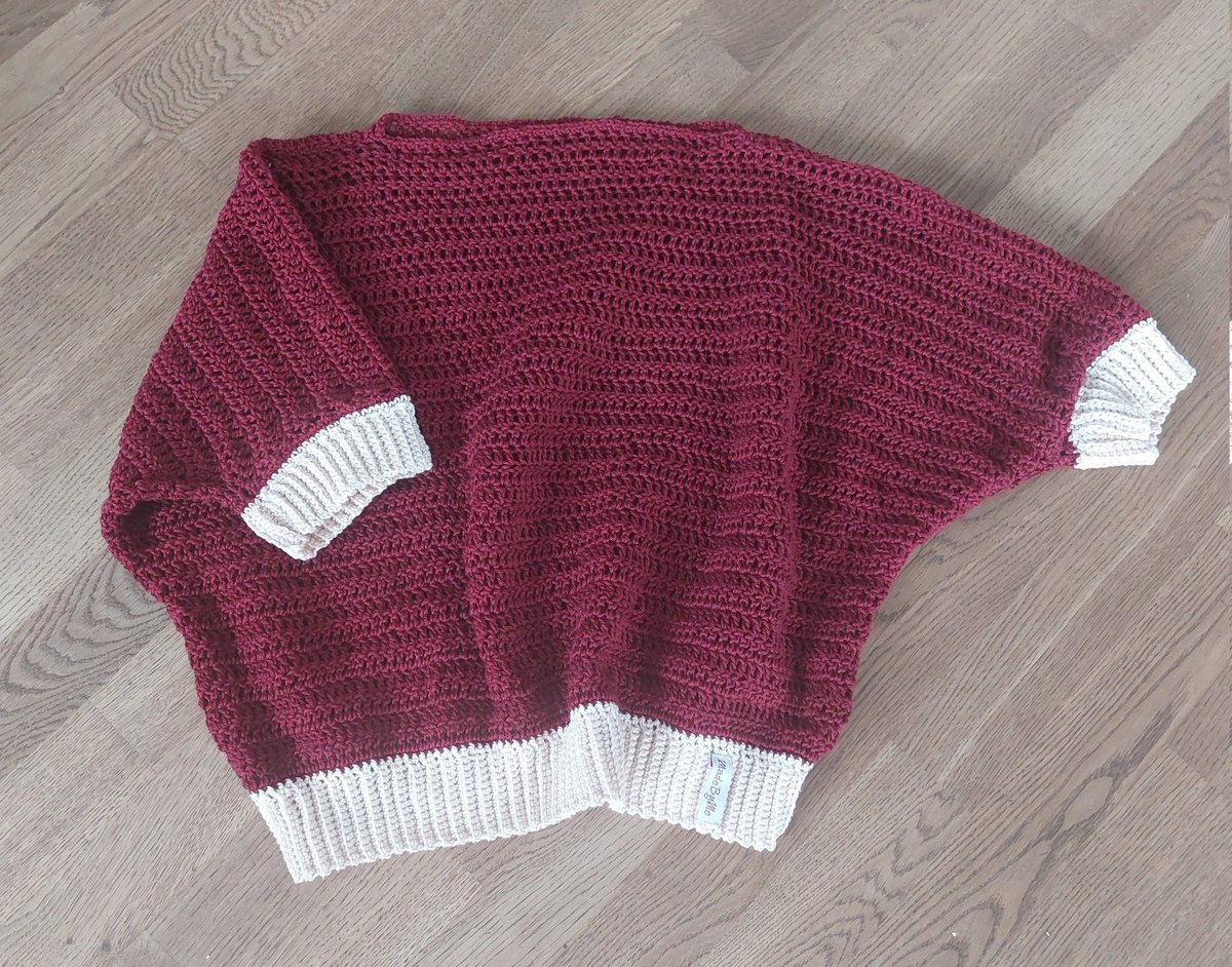mybrainfudge's tweet photo. Meine erste "Auftragsarbeit"
(Bordeaux/Sand- die Farben sieht man auf dem Bild leider nicht so gut)
#nonmention #MadeByMe #handarbeitsclub #haekeln #Sommerpullover https://t.co/GGV90UXO0s