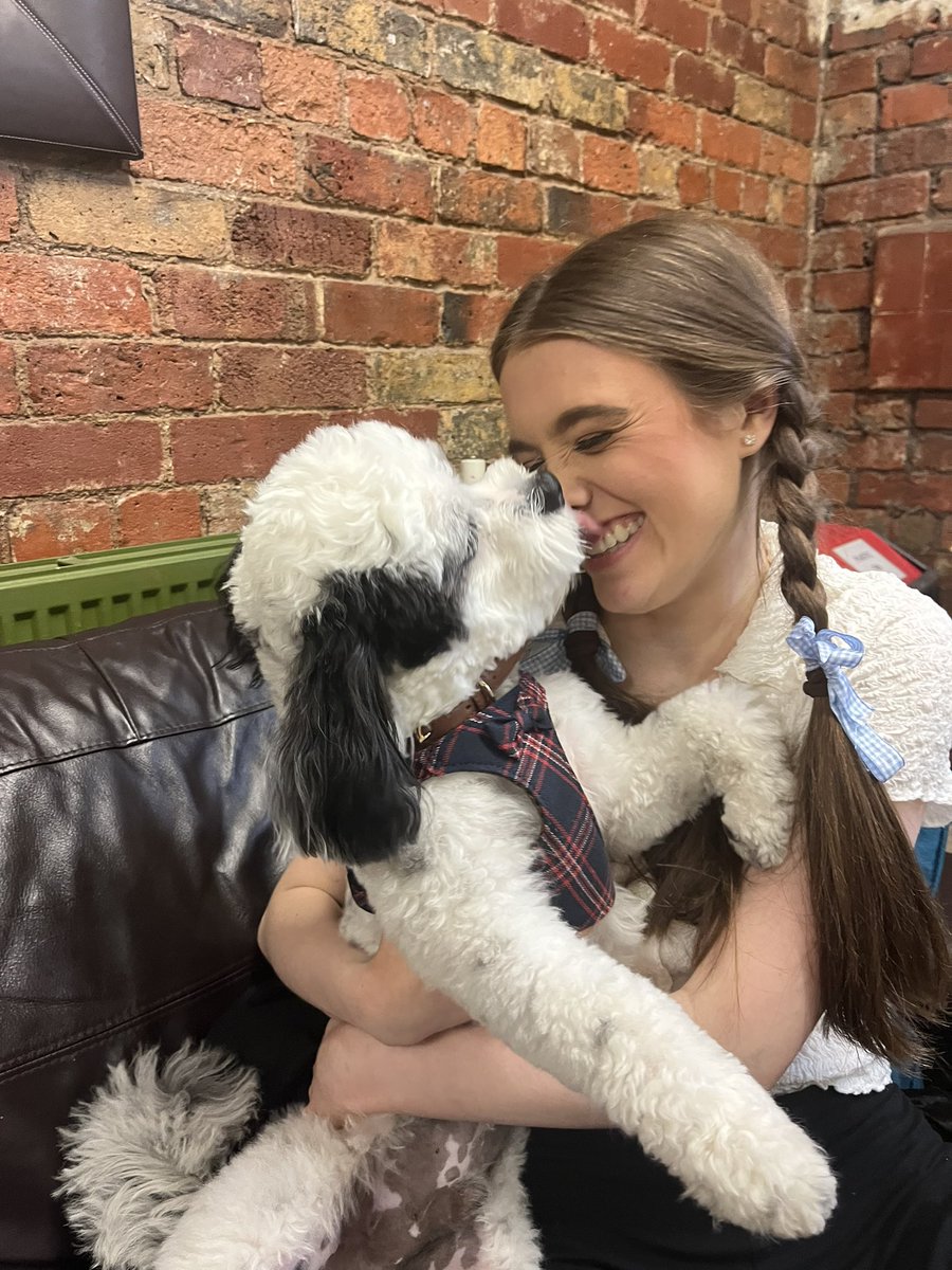 Leah Appleyard tweet media