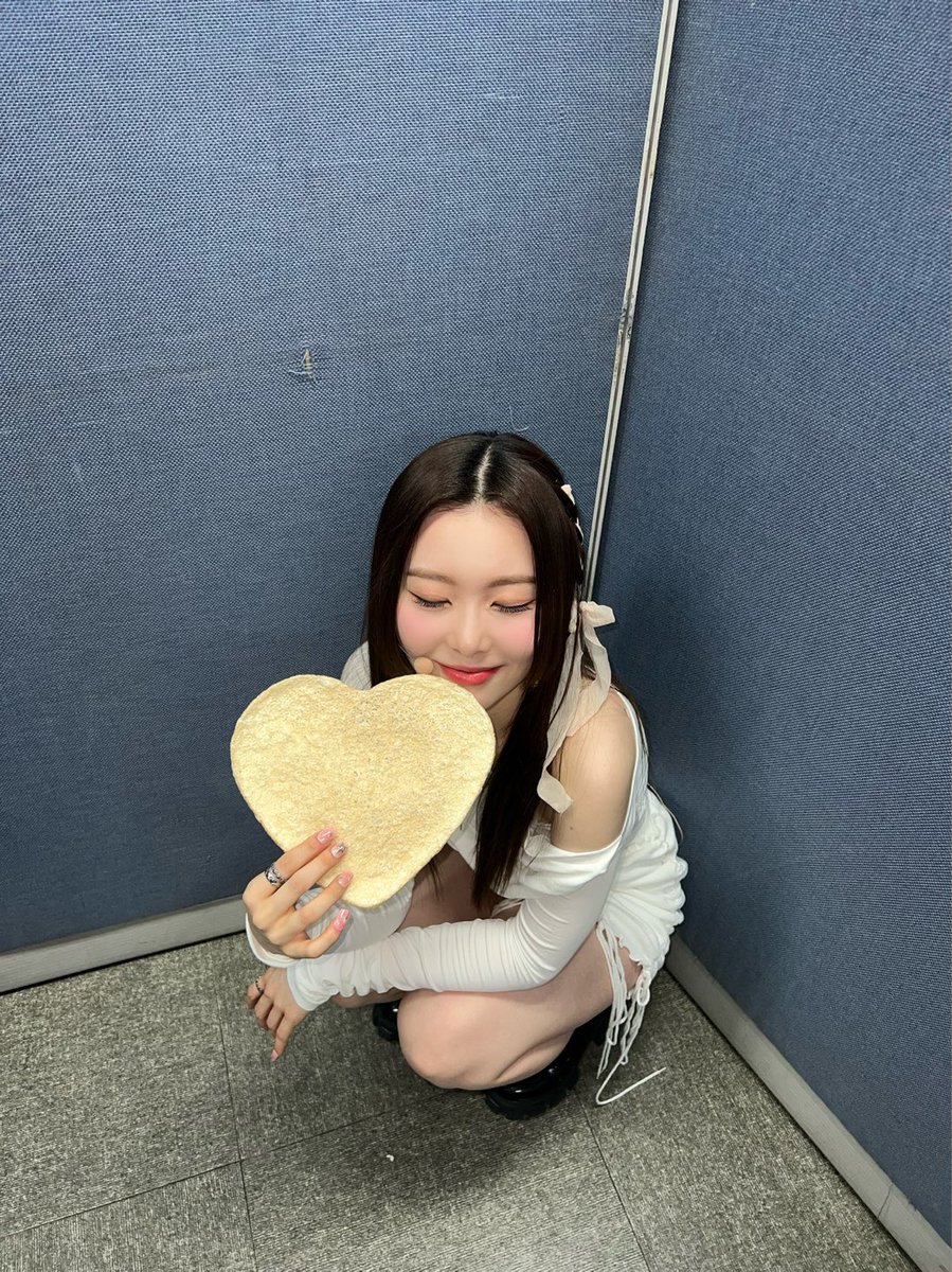 🤍🤍🤍사랑해 윌링 🤍🤍🤍

#ICHILLIN #아이칠린 #JACKIE #재키