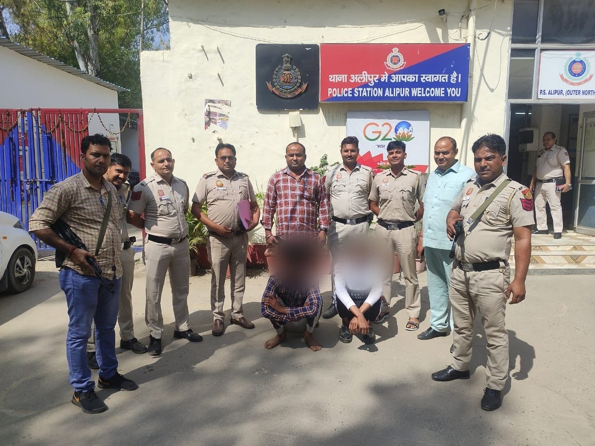 dcp_outernorth's tweet photo. Through diligent efforts Blind murder case of Police Station Alipur #OuterNorth District solved within 24 Hrs. with the arrest of both accused. One of the absconding accused arrested from Meerut UP.

#DelhiPoliceUpdates https://t.co/PT97jsUDC7