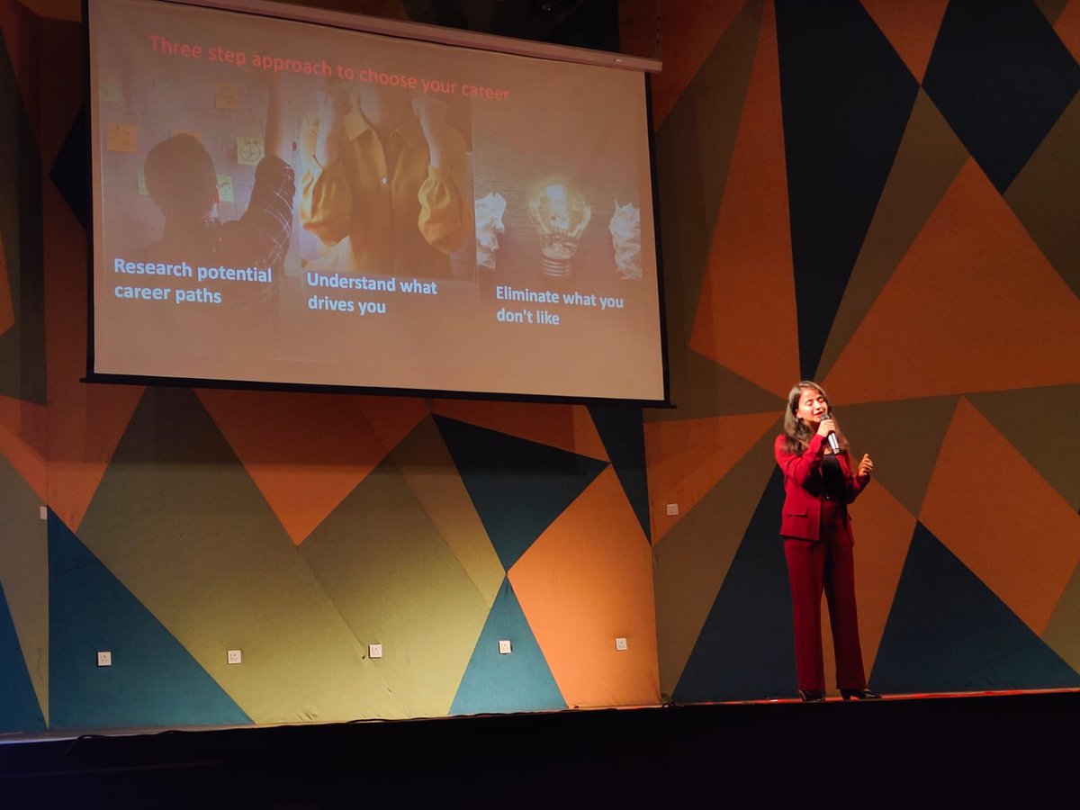 IIITVadodarasm's tweet photo. Few glimpses of TEDxIIITV 2023! 

Our speakers, Nandini Agrawal - CA Final AIR 1, and Anuj Kumar Sharma - Software engineer &amp; educator, explored "Unleash Your Passion." 

#TEDx #UnleashYourPassion #iiitv #tedxiiitv https://t.co/1bjYsKD5en