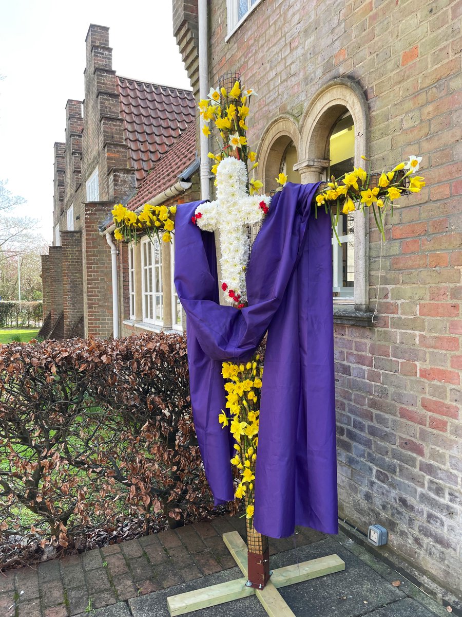 The decorated cross is taken out of the church and placed outside for everyone in Welwyn Garden City to see.  Happy Easter!