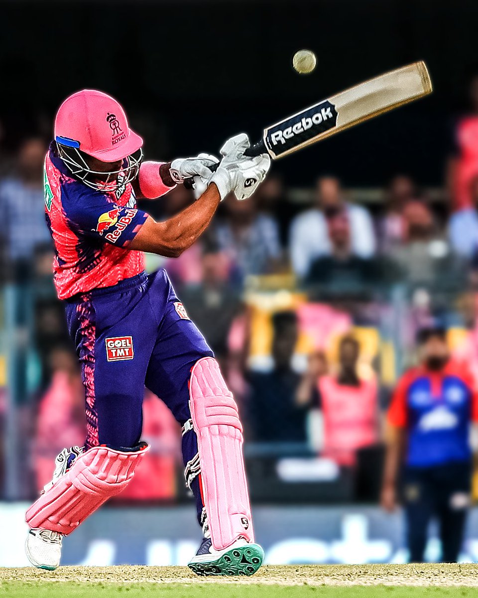 rajasthanroyals's tweet photo. This bat and first ball sixers. 😍 https://t.co/WqIeENYAwe