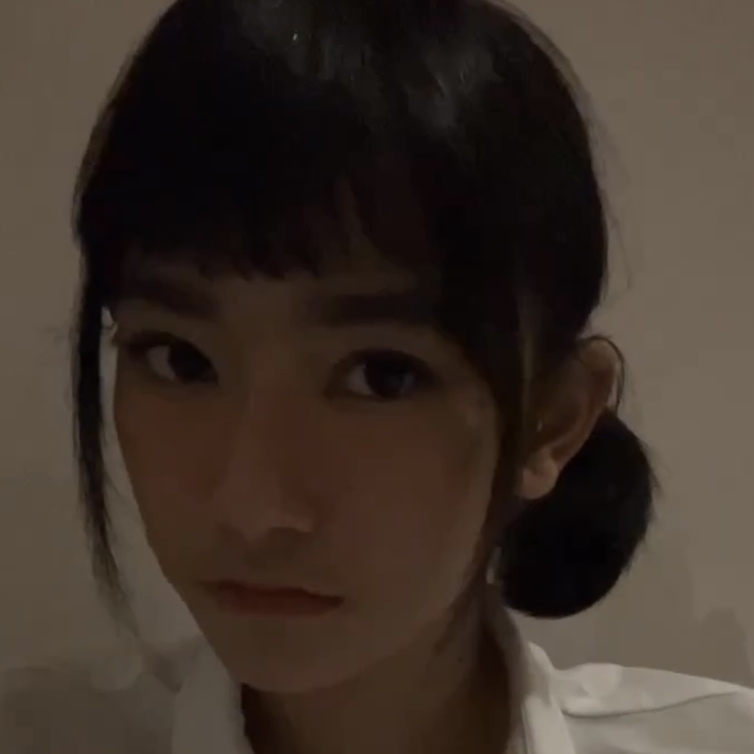 Freya_JKT48's tweet photo. Poni di atas alis https://t.co/2Gn5J7v8eW