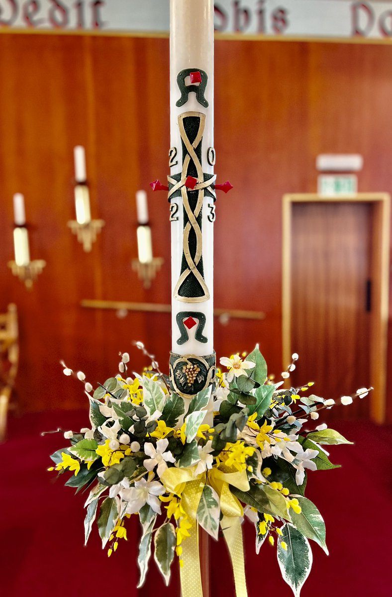 rcboness's tweet photo. 👏🏻 The church is looking fantastic for Easter. Thank you so much to everyone who put the effort in, making this possible. 

☀️ We hope you have a lovely Easter Sunday enjoying the sunshine! https://t.co/5EIoKKQbNe
