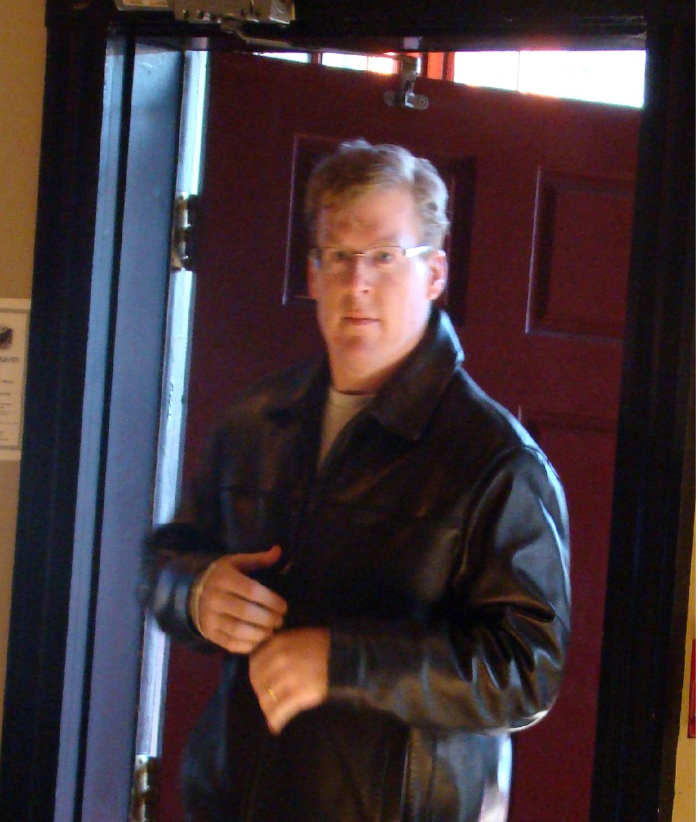 Happy Twitterversary to this guy, who's been connecting people and ideas on this platform since 2008!