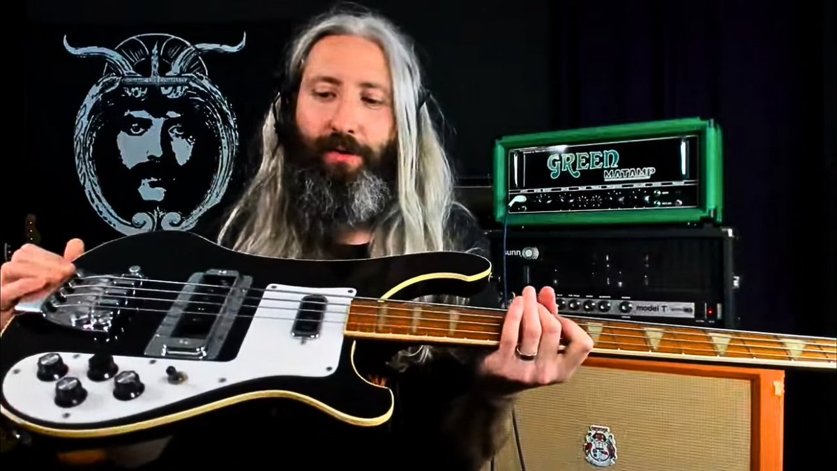 Live Stream Replay from last night is up now!  Playing around with this recently acquired ’81 Ric 4001 and answering questions. youtube.com/live/XQYWvGC8m…