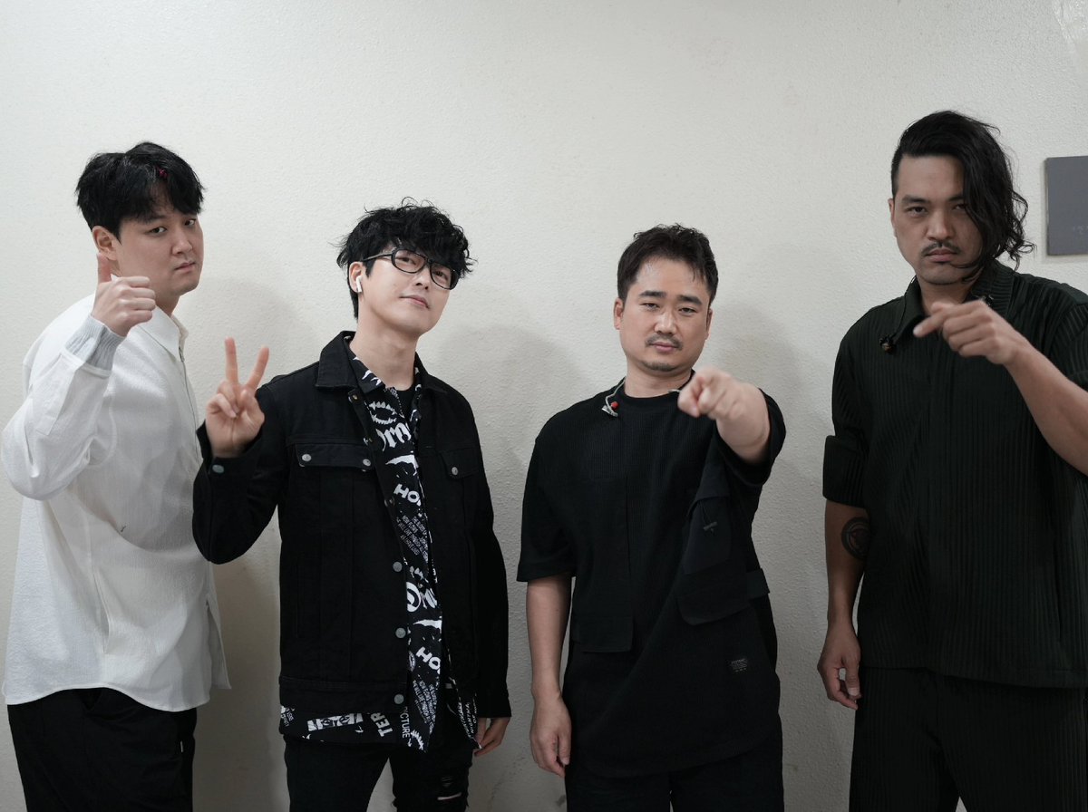 Guckkastens's tweet photo. 늘 함께해주시는 팬분들 감사합니다🤟🏻 https://t.co/9wLlbxcOlD