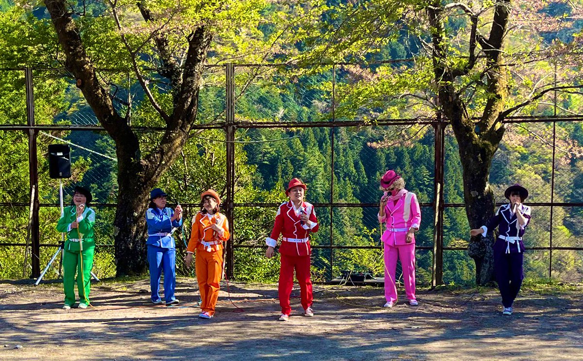 写真をたくさん
いただいたのでUP⭕️

自由にポーズと言われて
ちゃんといいかんじに
ポーズをきめる戦隊たちww

ありがとうございました😊