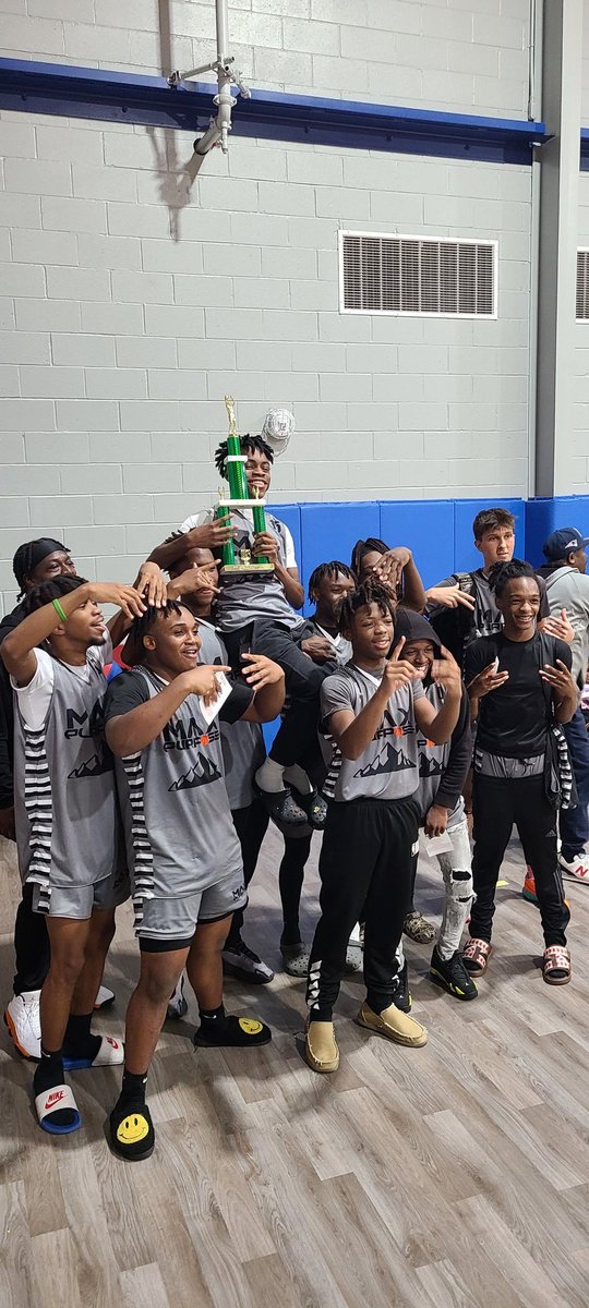 Coach_Jah's tweet photo. It's a parade inside my city!!! Yeahhhhhh!!! 🥳🏆 Congratulations to Coach Chris Spivey and the Max Purpose Academy 10th grade boys team on bringing home their first place road win trophy 💪🏾. #MaxPurpose #MaxOut https://t.co/en9DvUO9mo