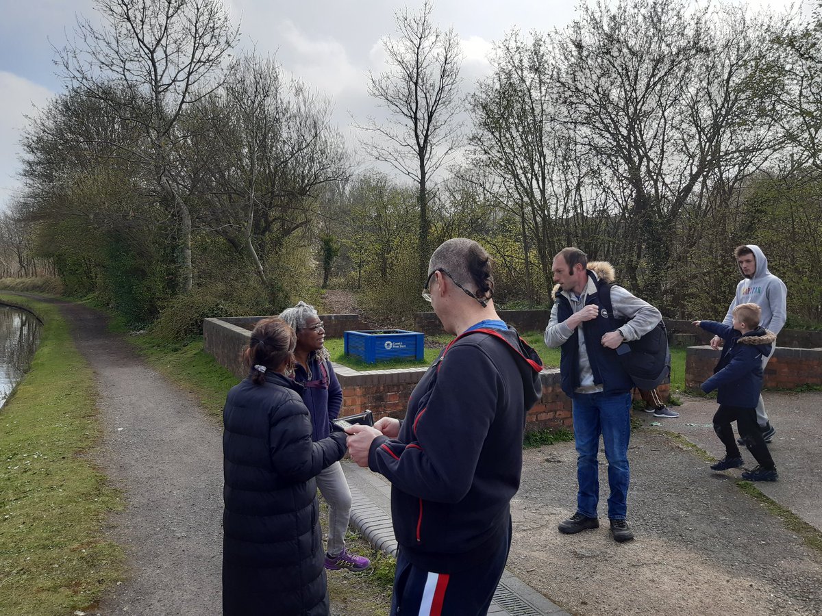 LutfurCRT's tweet photo. Today is the last of our "Let's Learn Photography" session. We will create an album with all the participants photos and do a celebratory event on 14th May. Canal & River Trust Community Roots Walsall & Sandwell Canal & River Trust #communityrootsproject @CRTWestMidlands @AASaif https://t.co/ZapUlBNvrp