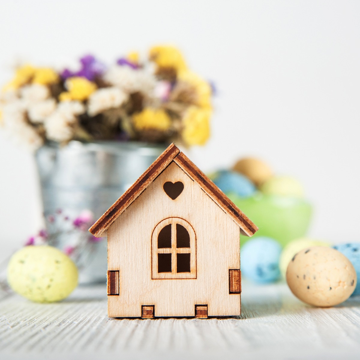 davidsonregroup's tweet photo. Wishing all of our customers a Happy Easter! May this holiday be filled with love, joy and peace. For those looking to make an investment in real estate, now may be a great time to begin - after all, Easter is a time for new beginnings! https://t.co/7pbMdUPGlO