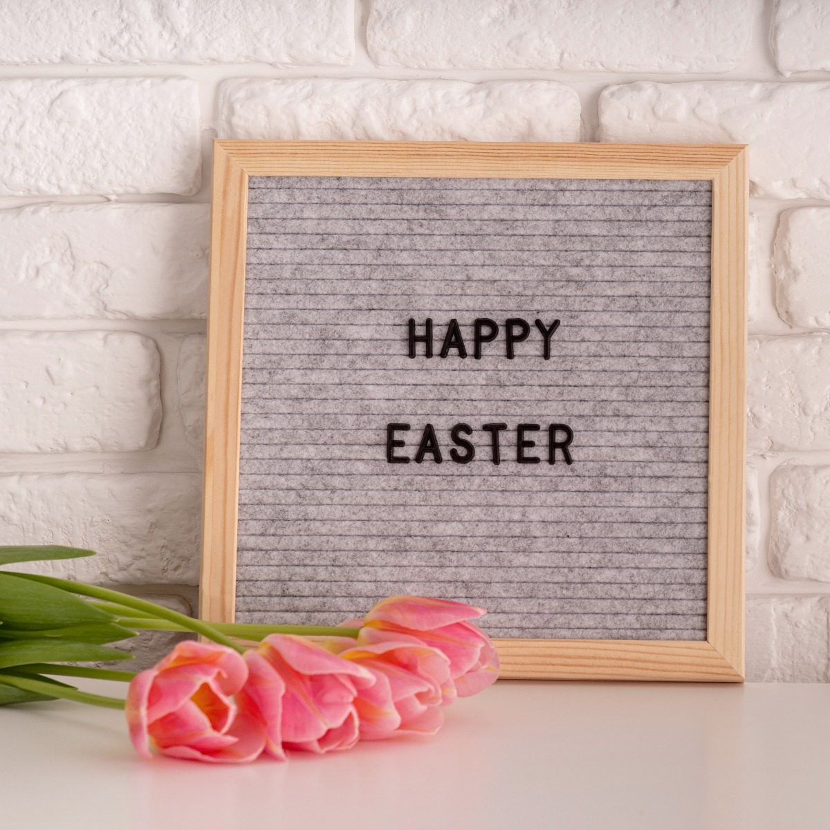 Wishing all our patients a happy Easter filled with smiles and joy! May you have a wonderful day full of peace and happiness.