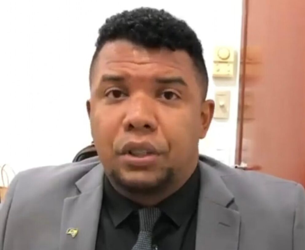 TheThebtc09's tweet photo. Morre Edi Junior, diretor de segurança da Assembleia Legislativa do Tocantins
#alto #EdiJunior #EdimarRodriguesdeSousa #segurança
https://t.co/7g8c28HgNy https://t.co/SWbBCUUOC8