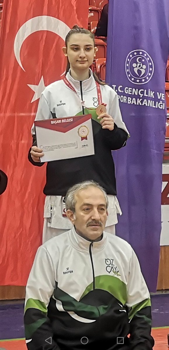 KarateOf's tweet photo. ORDU İl imizde  Okul Sporları Türkiye Grup Gençler Kategorisinde OF ŞEHİT NECMİ ÇAKIR ANADADOLU LİSESi adına maçlara çıkan OF ÖZÇAY KARATE SPOR KULÜBÜ sporcularından Genç Bayanlar Kategorisinde 
Merve Ulusoy 48kg da 1.   Zübeyde DOĞAN  Genç Bayan B kategorisinde 48kg da 2. Oldu. https://t.co/VSFqi5QtKR