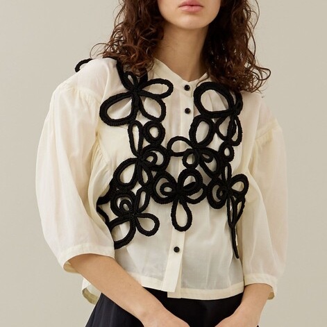 芳根京子 さん衣装】 📺4/10 #世界一受けたい授業/ «明日放送!!» 芳根