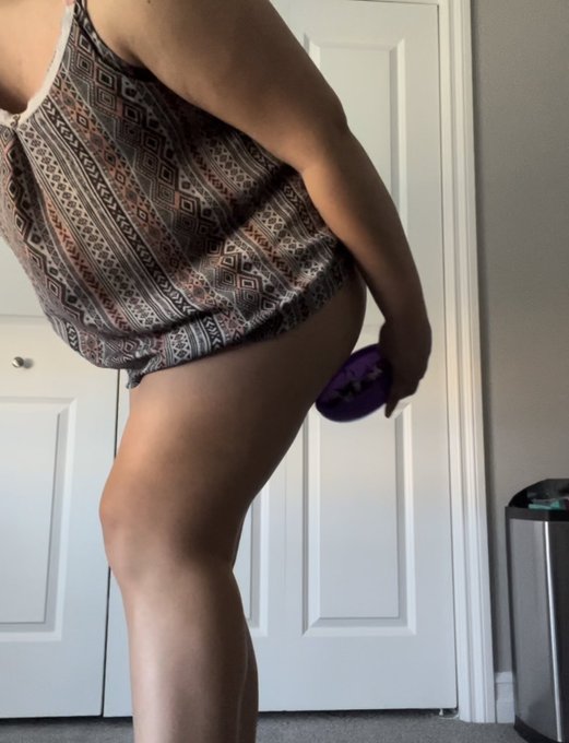 Come watch me make you your special Easter egg for your basket! 🧺🐰🐣 https://t.co/RsFWkMyPTU who doesn&rsquo;t<a href="/tag/mytwitteranniversary"class="tags"><span>#mytwitteranniversary</span></a>