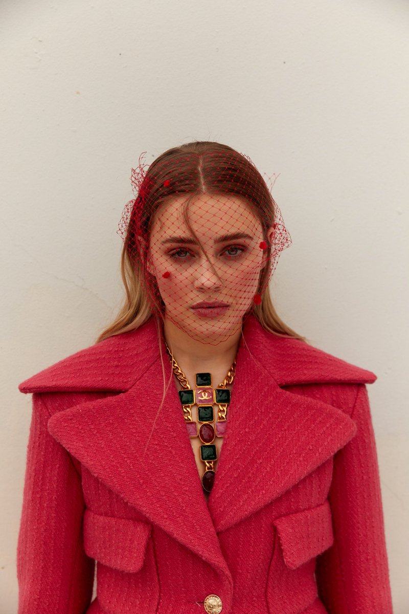 HJDailyBR's tweet photo. FACE CARD! — Nova foto de Josephine Langford para a Schon Magazine, há 3 anos. ❤️‍🔥

@Ideas2No via Twitter. https://t.co/swz2Aza4uD