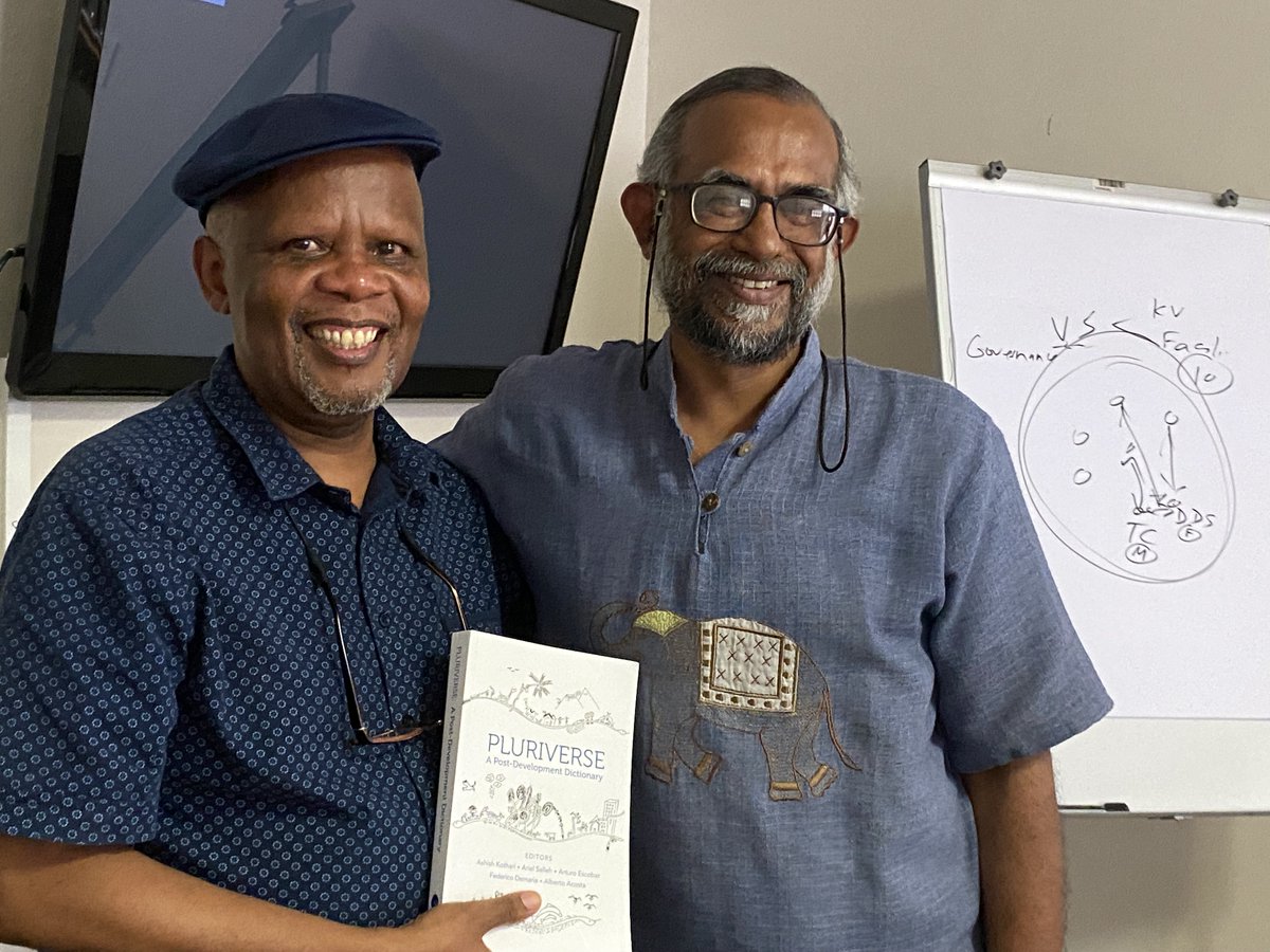chikikothari's tweet photo. Gifting a copy of 'Pluriverse - A Post-development Dictionary' to Dinga Sikwebu, extraordinary trade unionist, rights and environmental activist in South Africa (see interview with him at https://t.co/TXo1XTpUR4)  Pic @ Michelle Williams, Johannesburg, 6.3.2023
@DSikwebu https://t.co/ZvRA1XgLq6