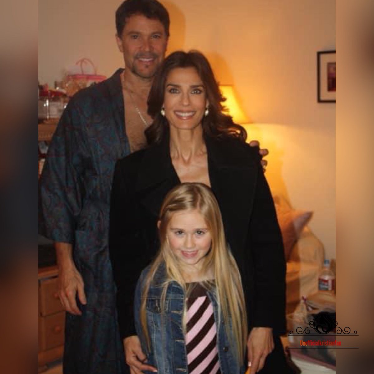 KristianClub's tweet photo. Happy #throwbackthursday Everyone!💫
✨As you start and end your day, be thankful for every little thing in your life. You will come to realize how blessed you truly are.”
#kristianalfonso #peterreckell #teambope #days #peacocktv #dool #boandhope #classicsoaps https://t.co/hG5DXKX5Cs