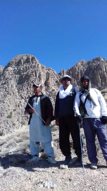 Gul3862's tweet photo. Hiking on Koh e Murdar/Mehrdar famously known as Char Shakh https://t.co/XCemrOIRKg