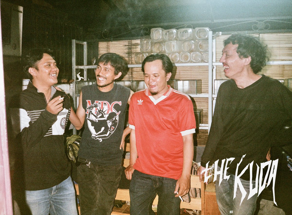 _thekuda_'s tweet photo. Brayyyy..... bentar lagi kita rilis maxi single nih. Hari senin tanggal 10 april 2023 maxi kita bisa kalian dengerin dimana aja dah bebas. Besok dikabarin lagi bray ya #2023menujualbumpenuh #siapbray #otwbray https://t.co/InwHBXuAtx