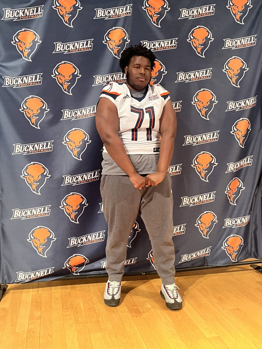 JalenWalker71's tweet photo. Had a great time visiting @Bucknell_FB yesterday, thank you to @Coach_Schaeffer @DaveCecchini for having me on junior day I loved the experience!! @RussellStoner24 https://t.co/2Lf5rCCPAP