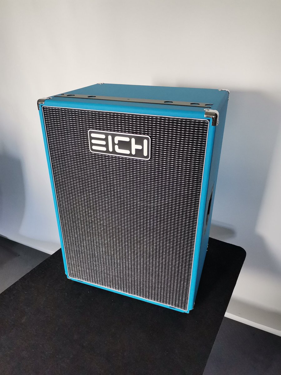 EichAmps's tweet photo. This will have no attraction at all on stage, ever…
Happy Easter 🐣
#eichamplification #eichamps #bassgear #bassrig #212m #germanmade #handcrafted #madeingermany #baixonatural #bassplayersunited #gearporn #bassporn #bassplayer #bassamplifier #germanengineering #sundayvibes https://t.co/r8s0siPs0Q
