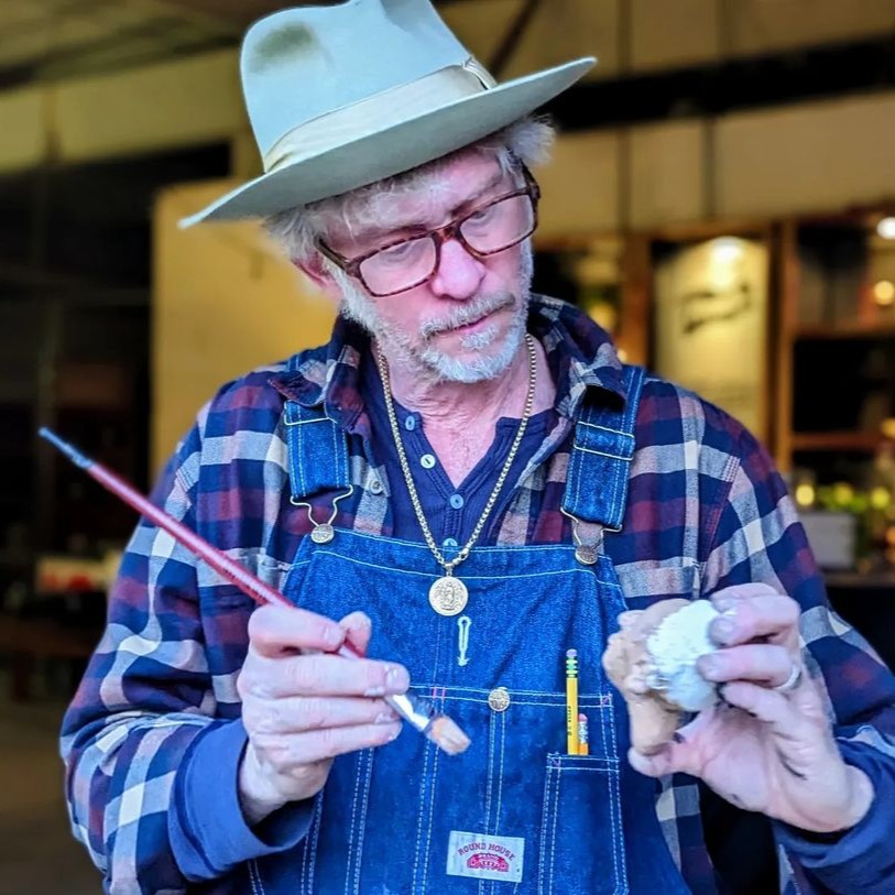 VisitClarksdale's tweet photo. Happy Easter, y'all! 🐰🌷🐣
Swing by Shared Experiences HQ between 12 -3 p.m. to join @JimboMathus’ Easter Studio. We also want to remind you that the 20th Annual @jukejointfest is this week!
#VisitClarksdale #HappyEaster #JimboMathus #JukeJointFestival https://t.co/Lss413EOb3