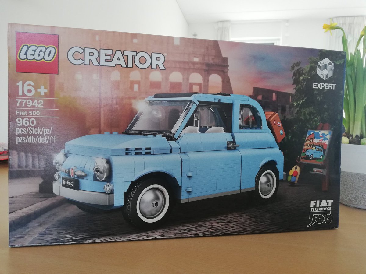 Dutchica's tweet photo. Gaan we weer! Fiat 500 Nuova. Speciale editie in het blauw! 😍
#Lego #afol #Fiat500 https://t.co/nchlrAWnhZ