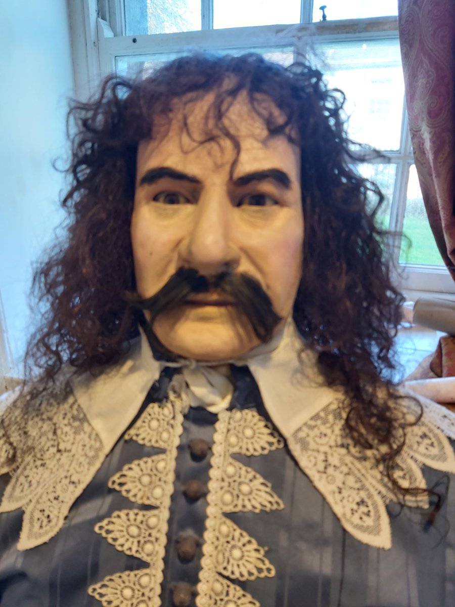 veewalkerwrites's tweet photo. Surrounded by such handsome gentlemen this afternoon... #CromartyCourthouse #CromartyisOpen #Cromarty https://t.co/ALPvvwTe9W
