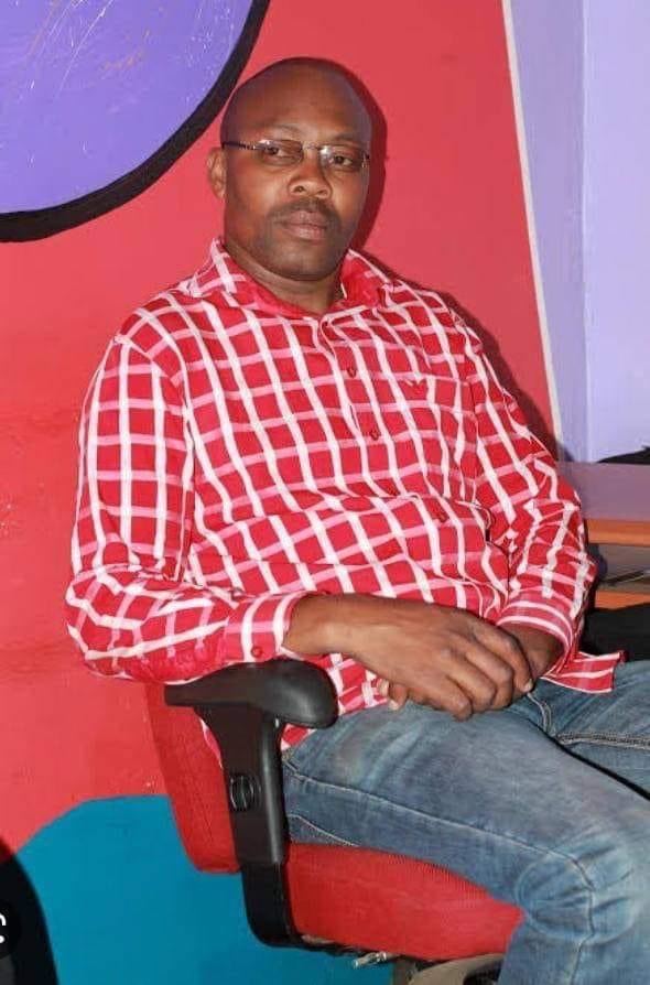 Mwalimu Stano famous for (Thigi Thigi cia Mwalimu Stano)on You Tube is dead.
Rest in Peace.