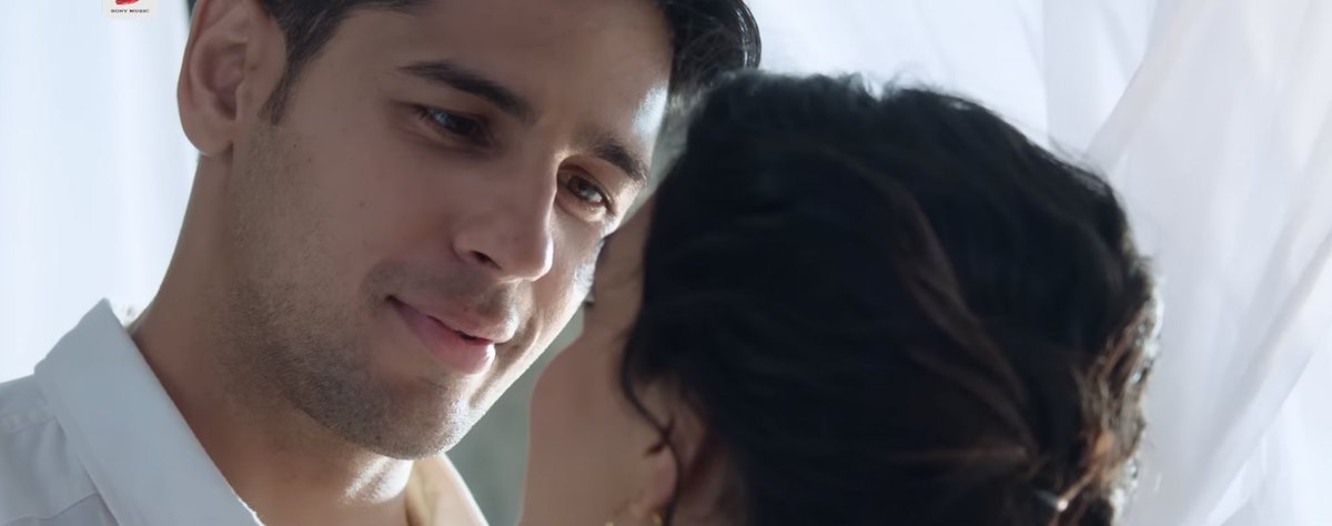 malhotrasgirl's tweet photo. i need sidharth malhotra to make a come back as a lover boy, it’s a need at this point! 🥺 https://t.co/14Ehia0PAe