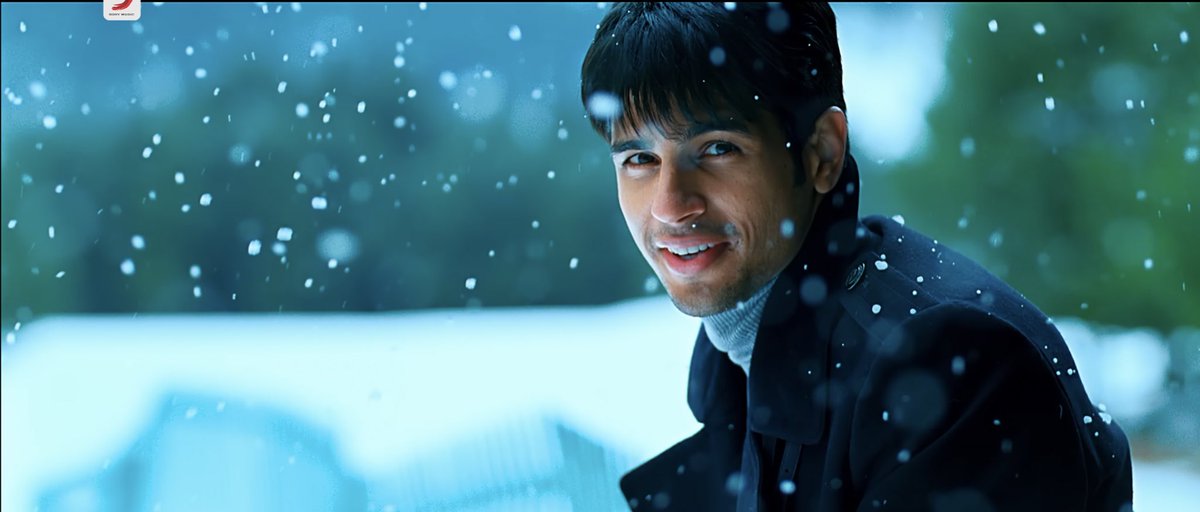 malhotrasgirl's tweet photo. i need sidharth malhotra to make a come back as a lover boy, it’s a need at this point! 🥺 https://t.co/14Ehia0PAe