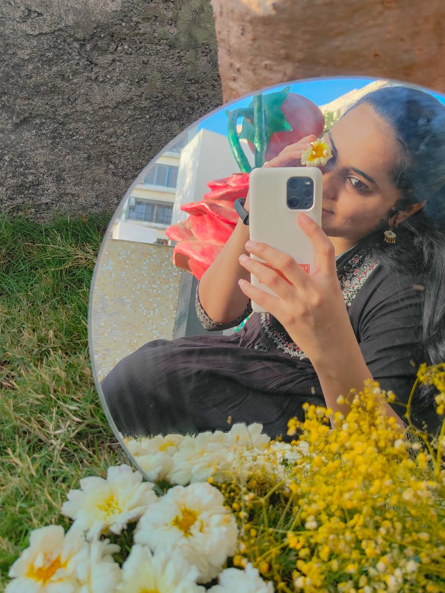 Myphotostoryy's tweet image. Here is my entry for  #SpringOnSnapdragon 
Recently i captured these photographs 🙋‍♀️💕🌻 many more are left to share 🎉🤞

#ShotOnSnapdragon #OPPOFindX3Pro  #Snapdragon @Snapdragon @oppo