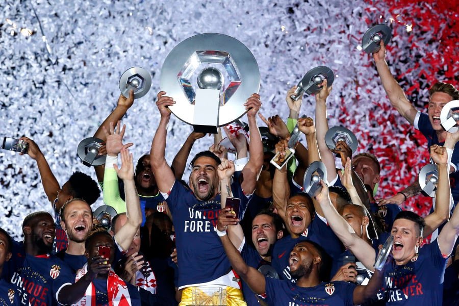 XB1Monaco's tweet photo. Ligue 1 Champions 🇫🇷🔴⚪️🏆

B2B2B league titles this Fifa💪

@TheVFL_ https://t.co/zCHPomafKX