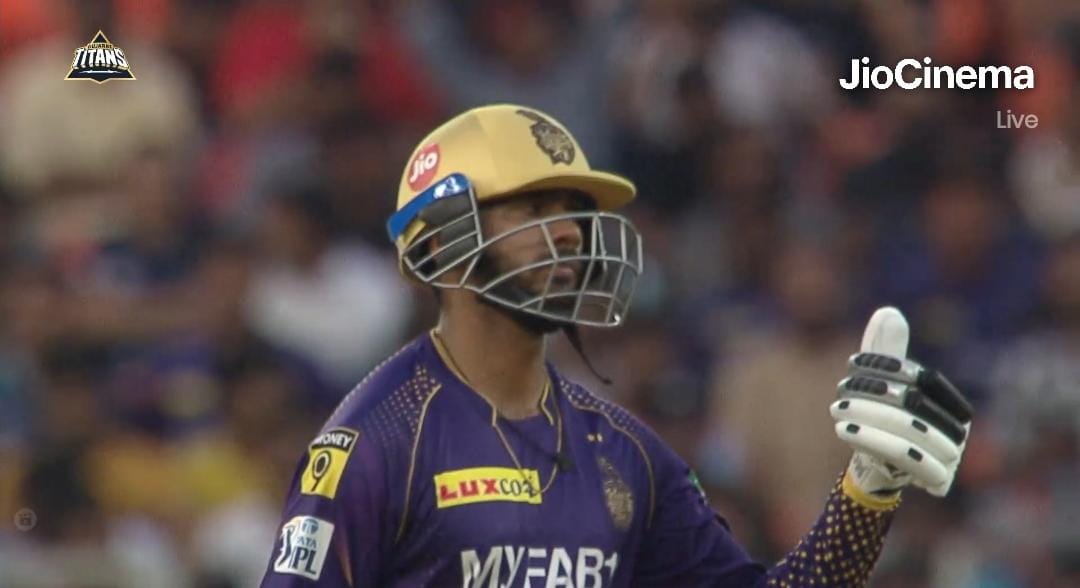 MohitNa78586813's tweet photo. Venkatesh Iyer showing his impact 🔥.
#Venkatesh #GTvsKKR #IPLinHindi #ipact #IPL2023 #KKR https://t.co/LnsJbon637