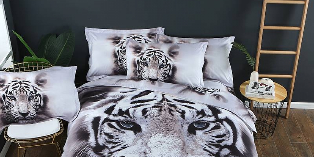 Snow Tiger Pattern Cotton Bedding Set
Nothing Can Replace My Bedroom 😍 Bedcomfortershop.com
#bedroominspo #prettyhouse #duvetcovers #beautyyouseek #luxurylifestyle