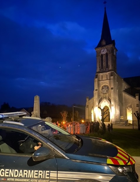 Gendarmerie_055's tweet photo. #WeekendPascal
Durant ce week-end de Pâques où les fêtes religieuses sont nombreuses, les militaires du groupement de gendarmerie de la Meuse 👮♂️👮♀️, comme sur l’ensemble du territoire national 🇫🇷, sont mobilisés pour leur sécurisation.
#NotreEngagementVotreSécurité https://t.co/76pP3OtKZ9