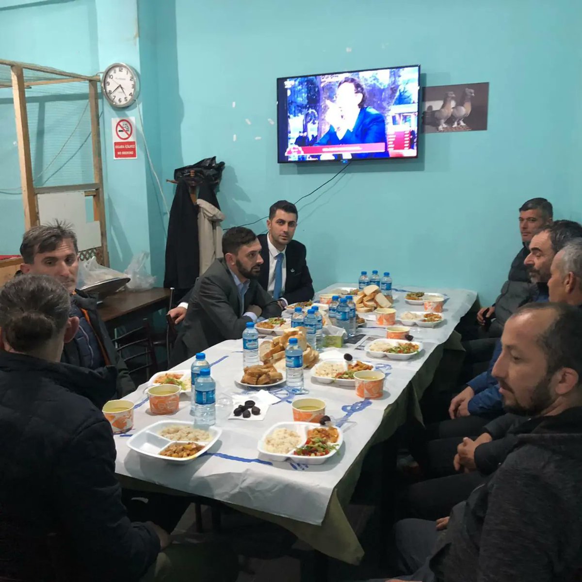 GolcukRefah's tweet photo. Yeniden Refah Partisi Gölcük Teşkilatı Olarak İlçe Başkanımızın Riyasetinde İlçe Yöneticilerimizle Birlikte İlk Günki Şevk İle Saha Çalışmalarımıza Hız Kesmeden Devam Ediyoruz. Bugün ki Durağımız Çiftlik Mahalemizde İkamet Eden Vatandaşlarımızdı.  Yaklaşık 350’e Yakın Mahalle https://t.co/nhHXOG221O