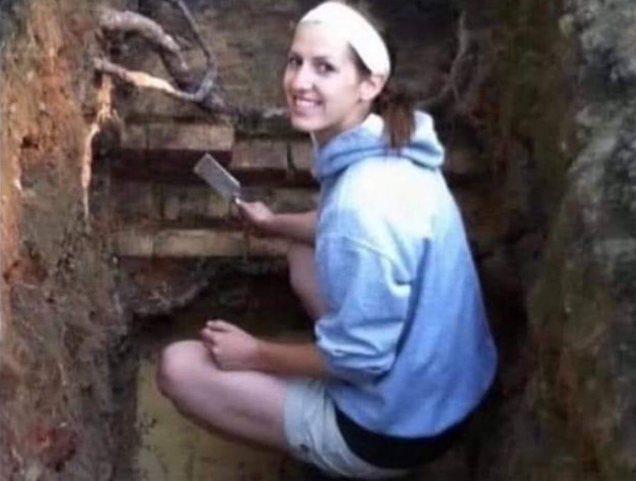 Geçmişi didiklemekteki doğal yeteneklerinden ötürü, arkeologların çoğu kadınlardan oluşur.